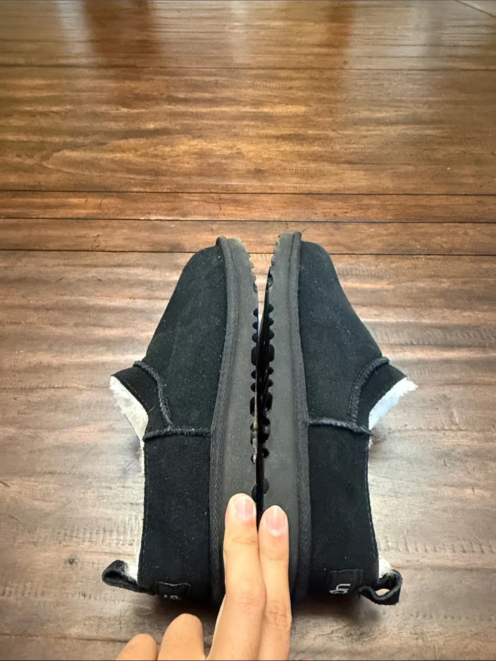 UGG Black Slippers kids US 5 SW